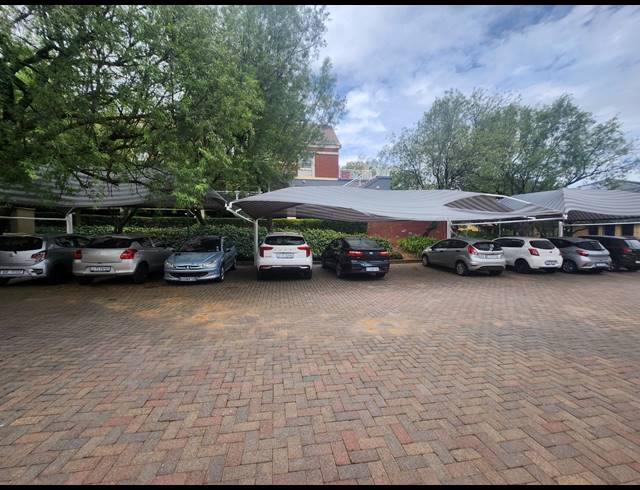 384M² OFFICE TO LET IN VORNA VALLEY
